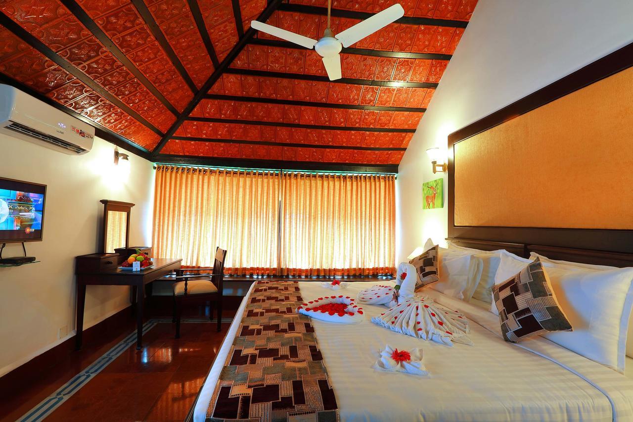 Nihara Resort And Spa Cochin Kochi Zewnętrze zdjęcie